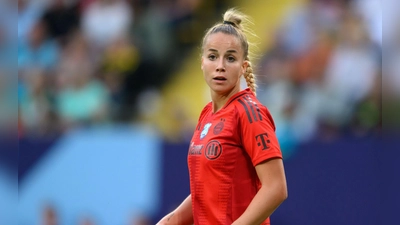 Giulia Gwinn hat im Spiel bei eintracht Frankfurt einen Zahn verloren. (Foto: Robert Michael/dpa)