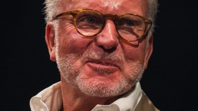 Der frühere Bayern-Chef Karl-Heinz Rummenigge sagt, warum Harry Kane den Ballon d'Or verdient hat. (Archivbild) (Foto: René Chlopotowski/dpa)