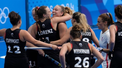 Deutschlands Hockey-Frauen siegen gegen den Olympia-Gastgeber. (Foto: Anjum Naveed/AP/dpa)