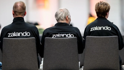 Online-Händler Zalando: konkrete Anhaltspunkte für Verstöße gegen Rechnungslegungsvorschriften. (Archivbild) (Foto: Jacob Schröter/dpa)