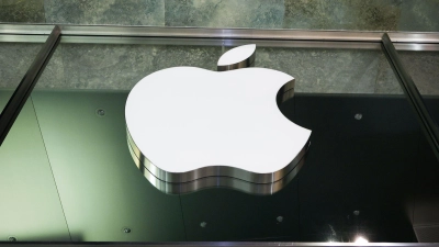 Apple sieht sich wegen der Funktion unter anderem Kritik vom Facebook-Konzern Meta ausgesetzt. (Archivbild) (Foto: Christian Charisius/dpa)