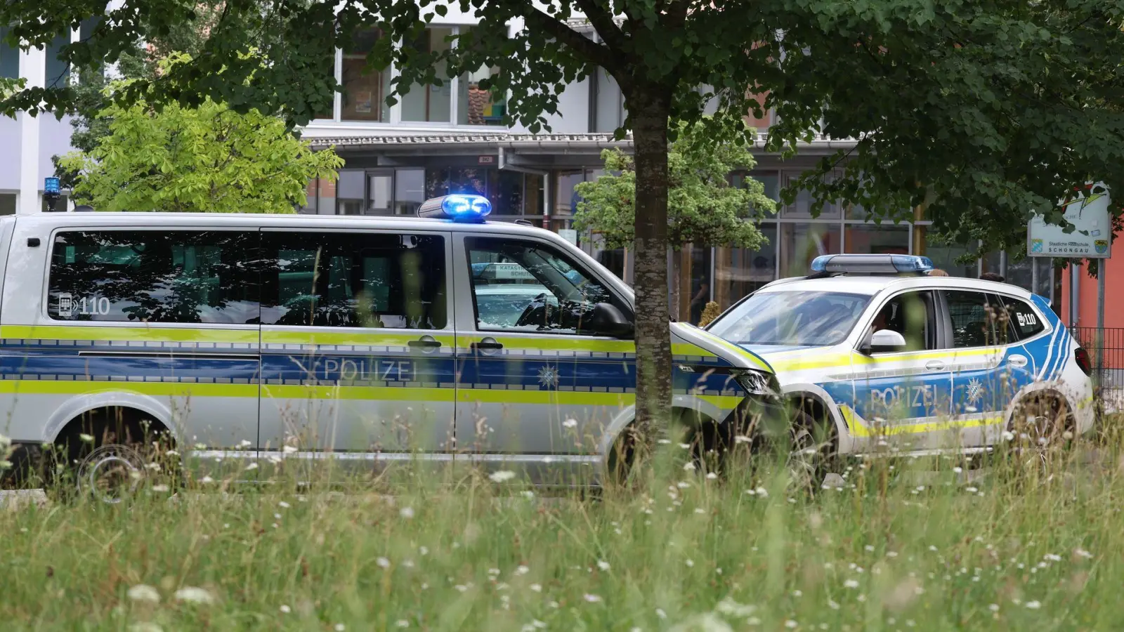 Die Polizei war mit Hunderten Kräften im Einsatz. (Foto: Karl-Josef Hildenbrand/dpa)