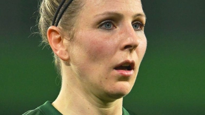 Bitteres Aus für Wolfsburg: Kapitänin Svenja Huth. (Archivbild) (Foto: Swen Pförtner/dpa)