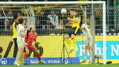 Nico Schlotterbeck brachte den BVB früh in Führung. (Foto: Bernd Thissen/dpa)