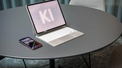 Sortiert eine KI eingehende Bewerbungen vor, verzichtet man besser auf ein zweispaltiges Layout für den Lebenslauf.  (Foto: Nico Tapia/dpa-tmn)