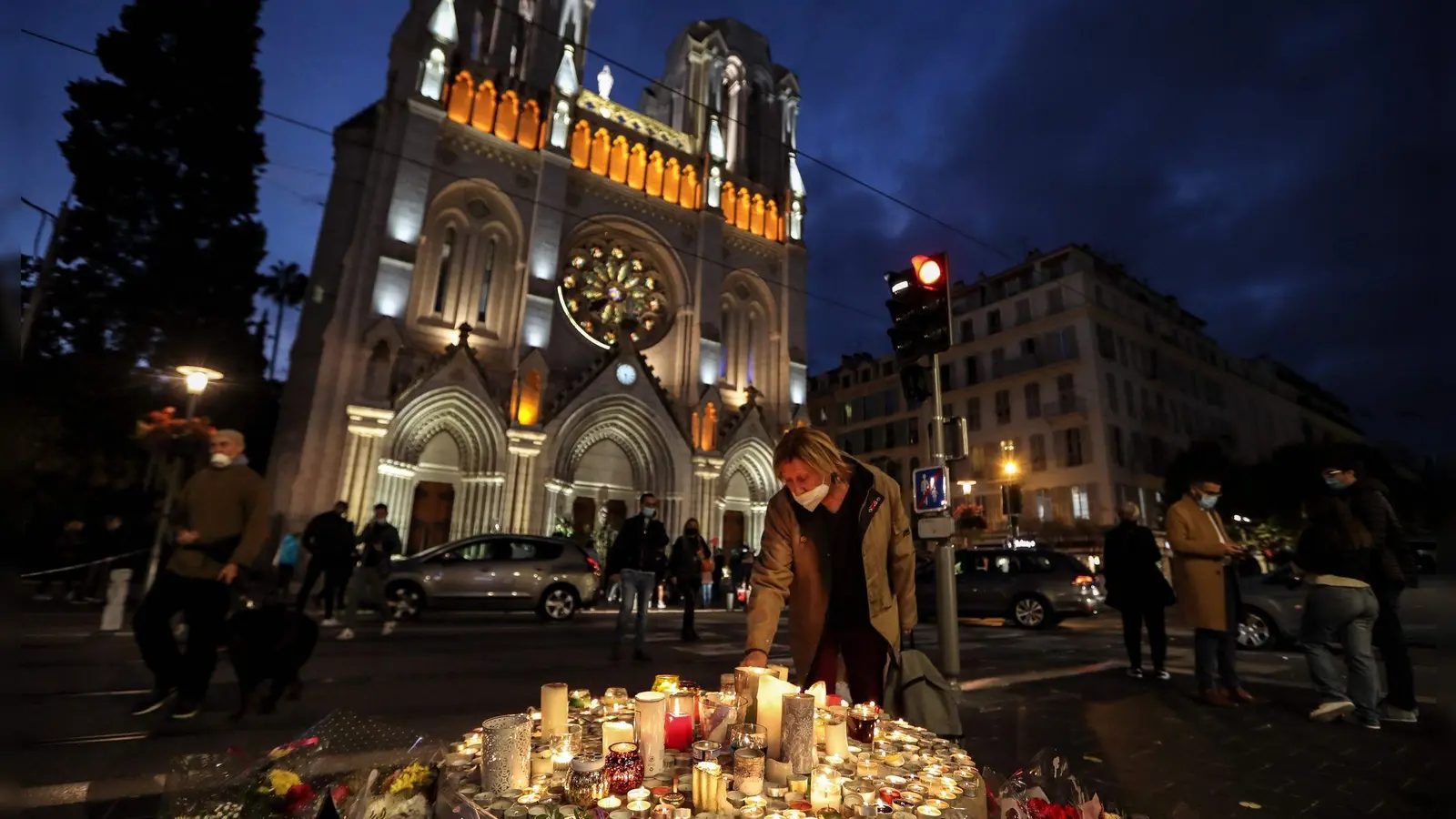 Der Angriff in der Basilika von Nizza reihte sich in eine Serie von islamistischen Anschlägen, die Frankreich seit Jahren erschüttern. (Archivbild) (Foto: Valery Hache/AFP/dpa)