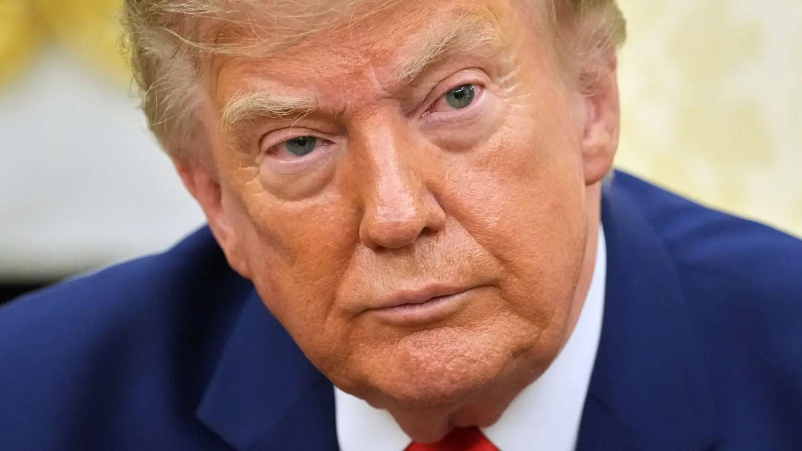 US-Präsident Trump verschärft seinen Kurs im Iran-Krieg. (Foto: Mark Schiefelbein/AP/dpa)