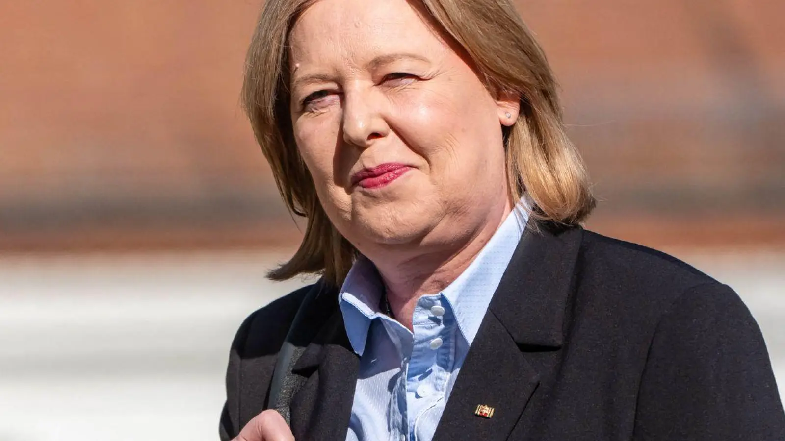 Bundesarbeitsministerin Bas macht keinen Hehl daraus, dass sie keine Anhängerin der geplanten Pflicht zur sofortigen Krankschreibung ist. (Archivbild) (Foto: Michael Kappeler/dpa)
