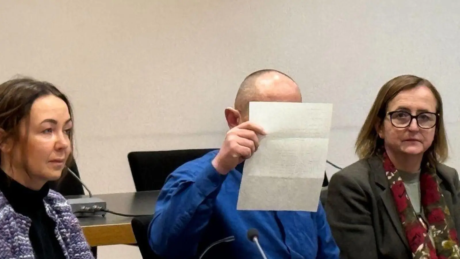 Ein 47-Jähriger soll vor allem ältere Menschen in Krankenhäusern in Baden-Württemberg, Bayern und Nordrhein-Westfalen bestohlen haben – mit deren Bankkarten hob er Tausende Euro ab. (Foto: Stefanie Järkel/dpa)