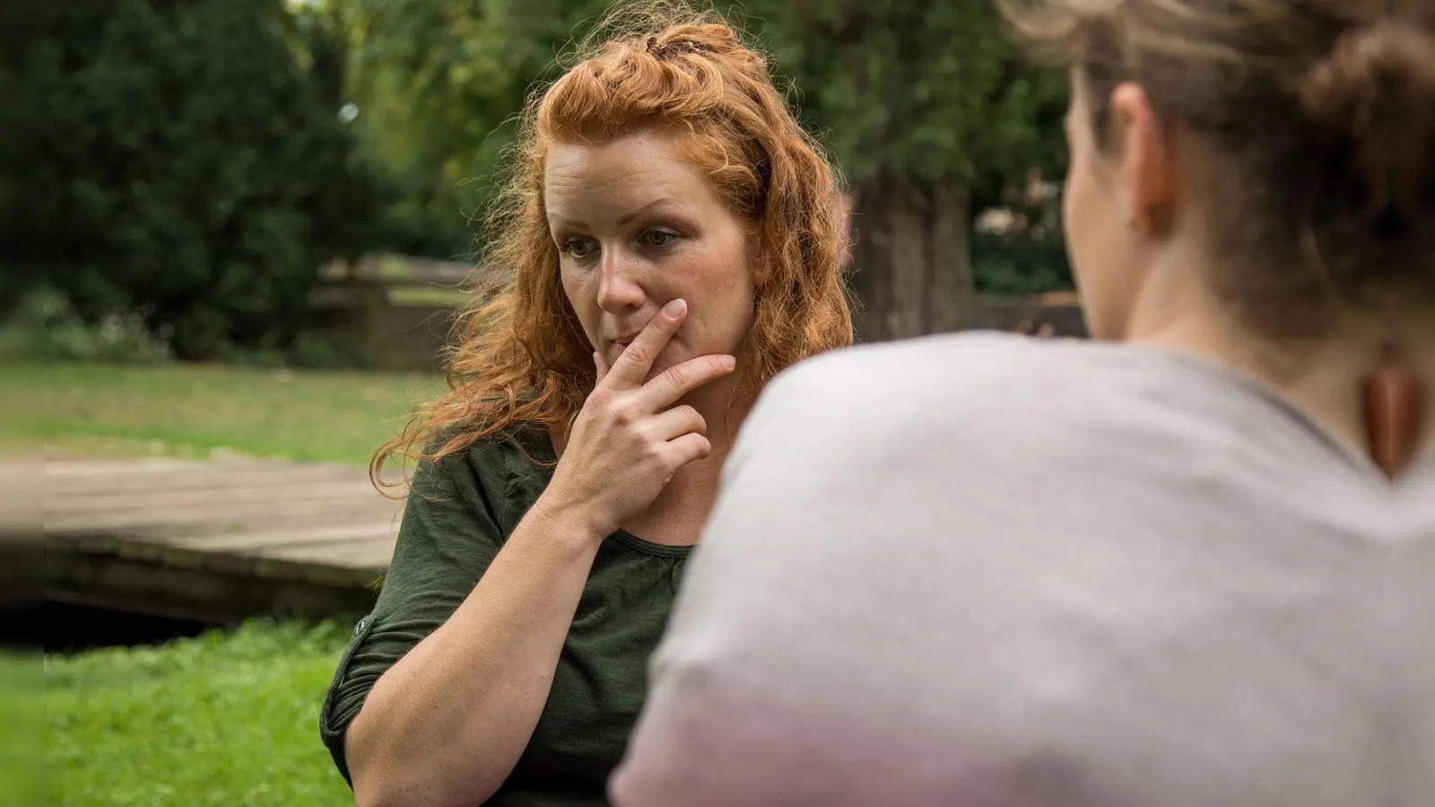 Beobachten Sie sich selbst: Rechtfertigen Sie sich selbst dann, wenn niemand eine Erklärung erwartet? (Foto: Christin Klose/dpa-tmn)