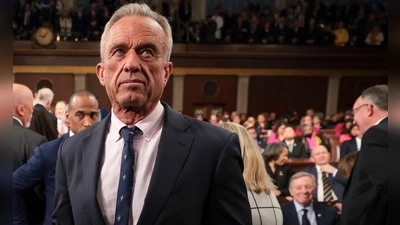 Gesundheitsminister Robert F. Kennedy Jr. schlägt Vitamin A vor im Kampf gegen Masern. (Foto: Win McNamee/POOL Getty Images/AP/dpa)