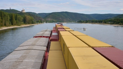 Ein Binnenschiff. (Foto: Thomas Frey/dpa/Symbolbild)