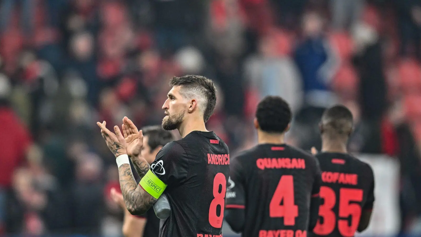 Bayer 04 reist zuversichtlich nach London. (Foto: Anke Waelischmiller/dpa)