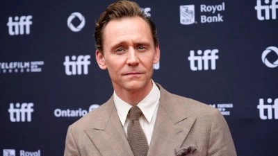 „The Life of Chuck“ mit Tom Hiddleston in der Hauptrolle gewann das Publikum für sich. (Foto: Chris Pizzello/Invision/AP/dpa)