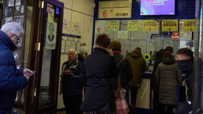 Nach der Weihnachtslotterie werden in Spanien bei der Jesuskind-Lotterie am Dreikönigstag erneut Gewinne im Gesamtumfang von 770 Millionen Euro vergeben. (Foto: Jesús Hellín/EUROPA PRESS/dpa)