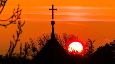 In der Weihnachtswoche wird es windig und kälter.  (Foto: Julian Stratenschulte/dpa)