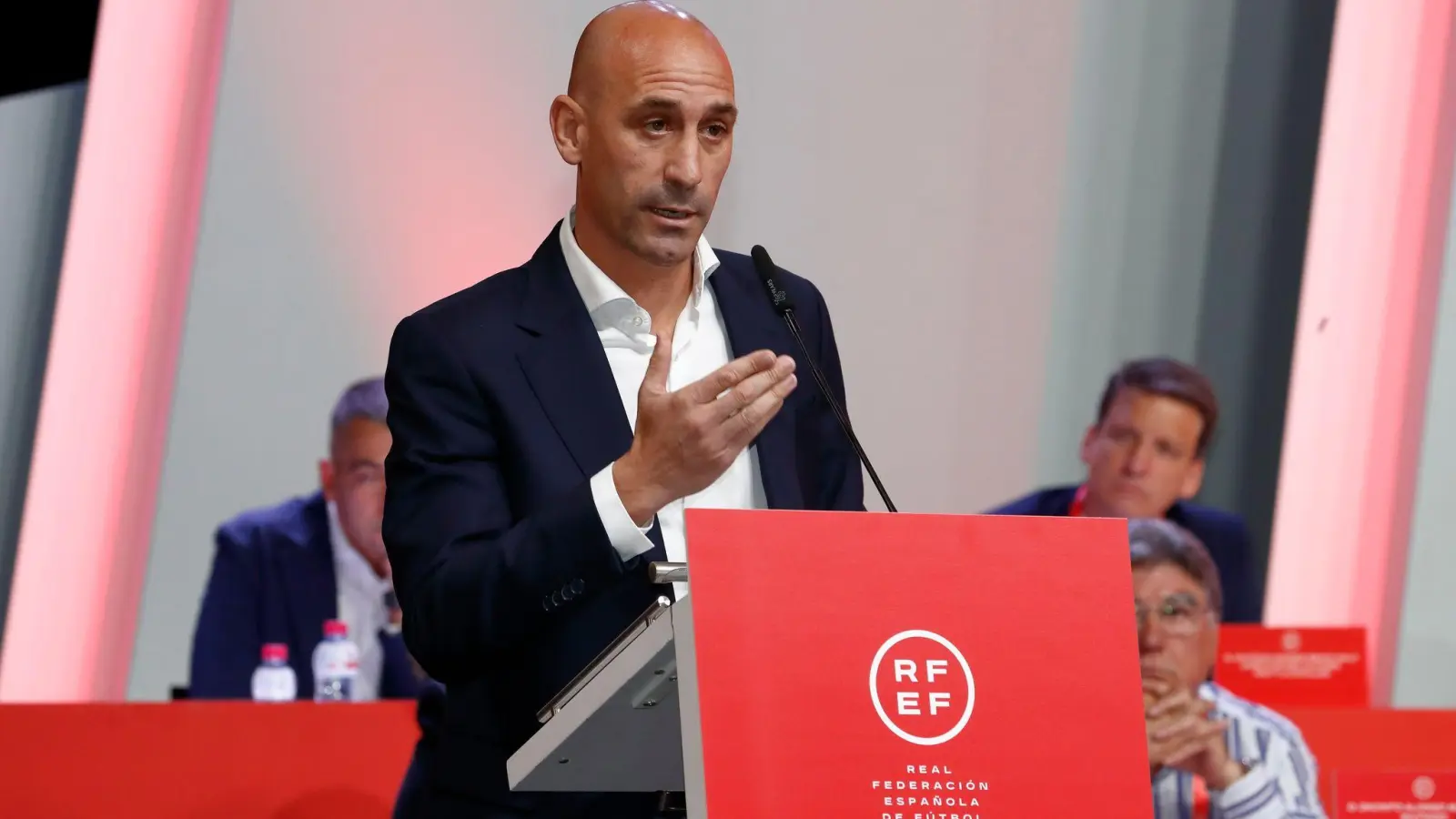 Nach dem Kuss-Eklat üben auch die Vereinten Nationen harsche Kritik an Luis Rubiales. (Foto: Rfef/EUROPA PRESS/dpa)