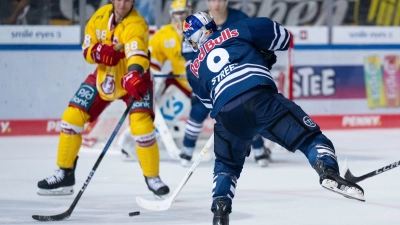 Der EHC Red Bull München besiegte zum DEL-Saisonstart die Düsseldorfer EG mit 4:2. (Foto: Sven Hoppe/dpa)