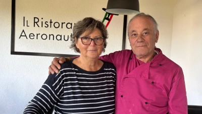 Eva Arnopulos-Caravecchia und Paulo Caravecchia vom Restaurant Aeronautica verabschieden sich in den wohl verdienten Ruhestand. Ab November will das Paar viel reisen.  (Foto: Nicole Gunkel)