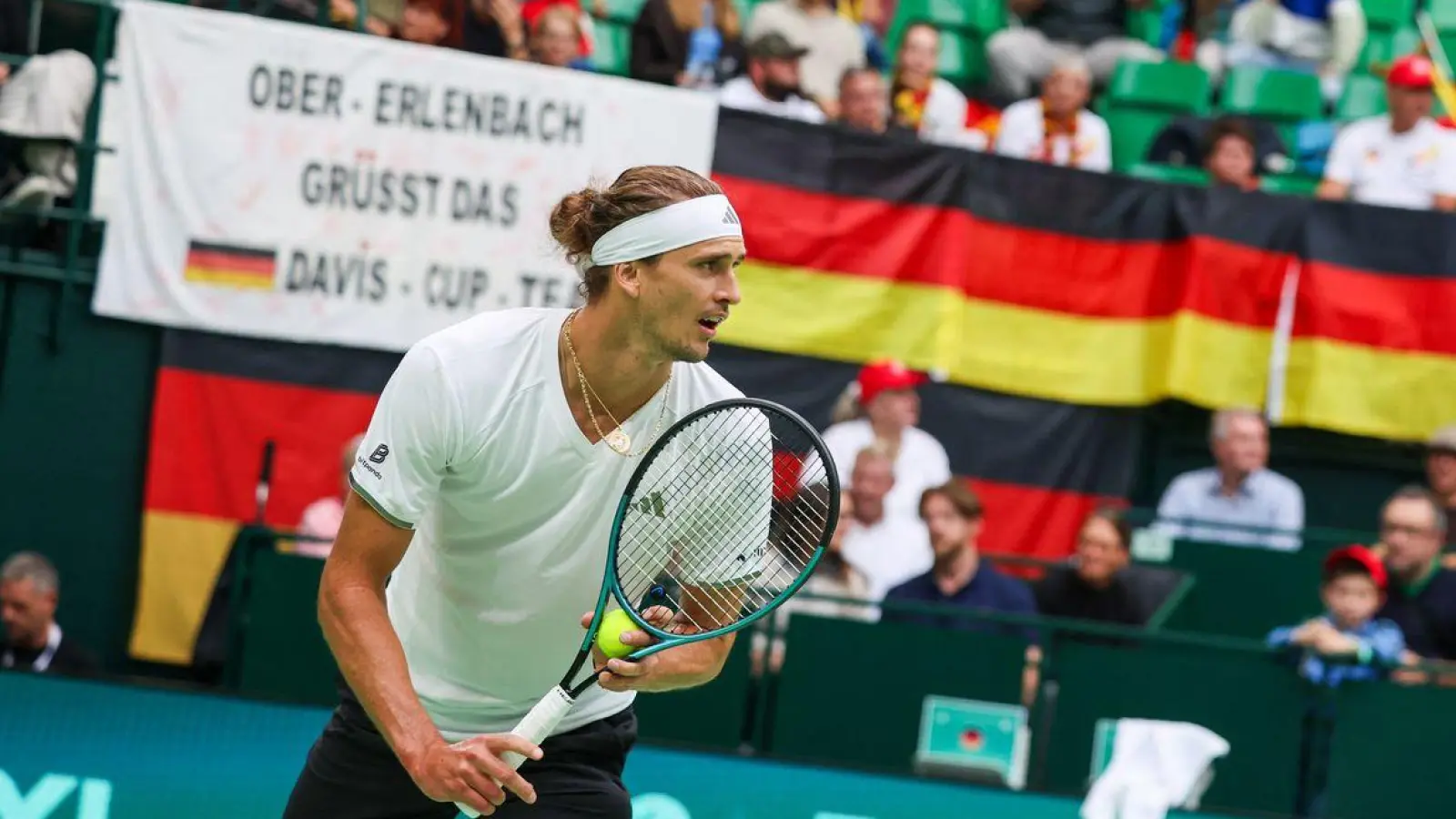 Alexander Zverev gewann im Davis Cup seine beiden Einzel. (Foto: Christoph Reichwein/dpa)