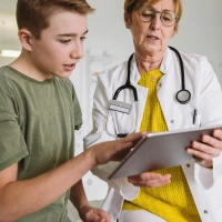 Risiko für frühzeitige Herzinfarkte: Von einer Familiären Hypercholesterinämie betroffene Kinder weisen sehr hohe LDL-Werte auf. (Foto: Mareen Fischinger/Westend61/dpa-tmn)