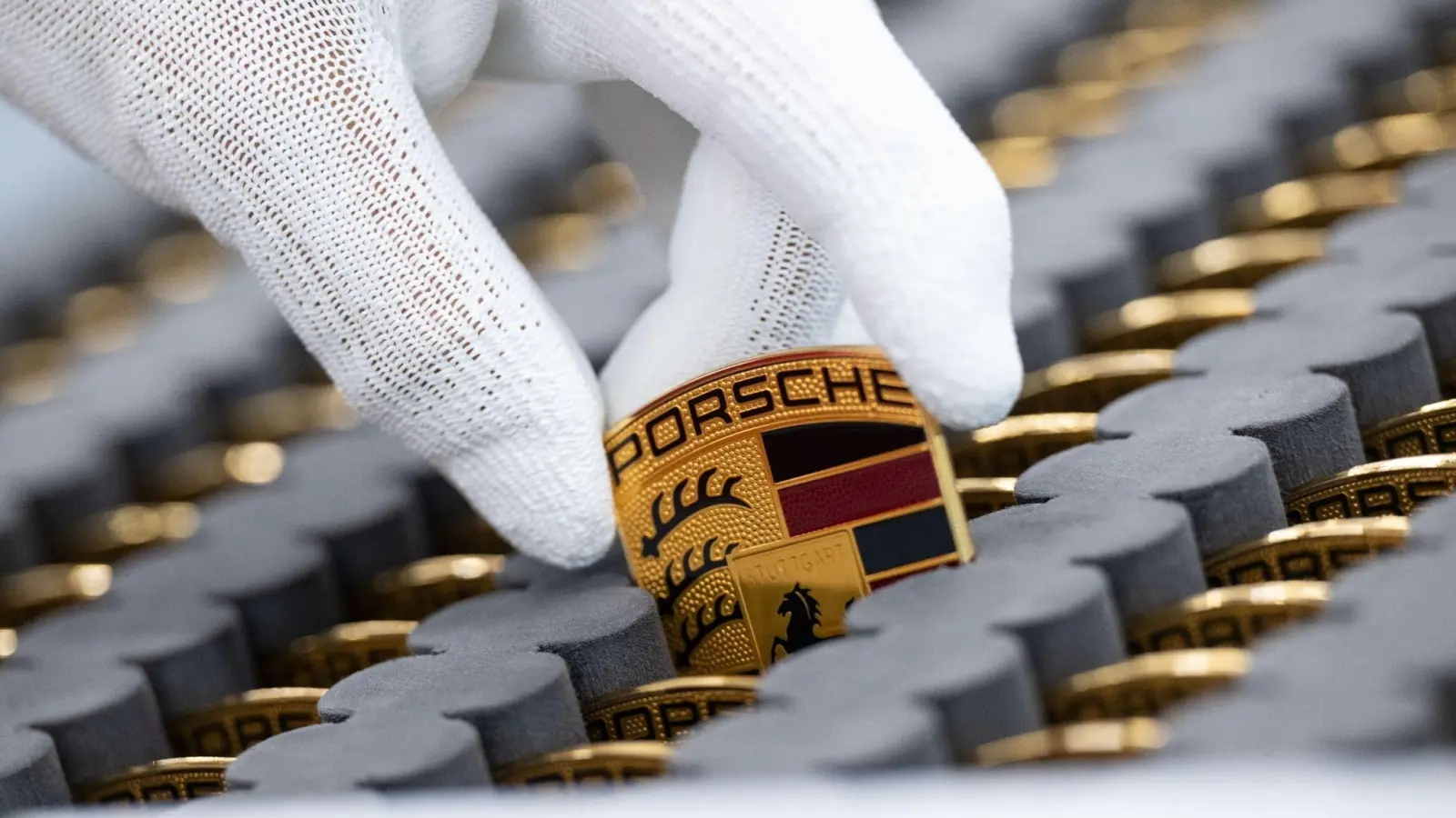 Porsche hat ein erfolgreiches Jahr hinter sich: 2022 ging die VW-Tochter an die Börse, und das hat sich gelohnt. (Foto: Marijan Murat/dpa)