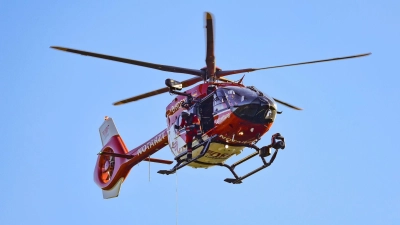 Nach beiden Unfällen waren Rettungshubschrauber im Einsatz. (Symbolbild) (Foto: Christoph Reichwein/dpa)