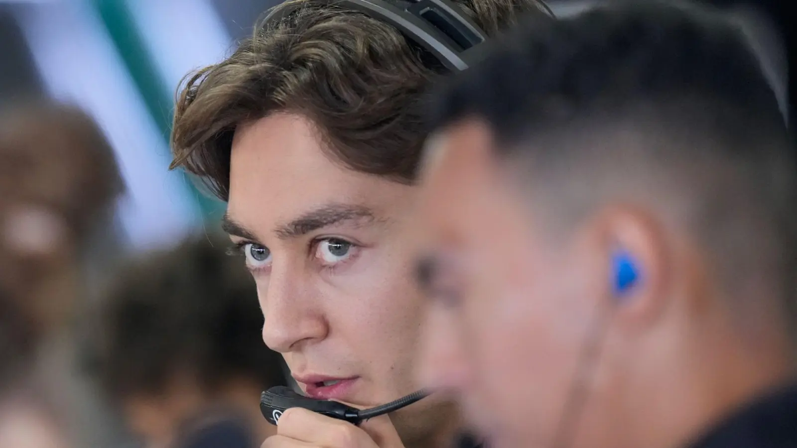 WM-Spitzenreiter George Russell musste sich im Japan-Training geschlagen geben.  (Foto: Eugene Hoshiko/AP/dpa)