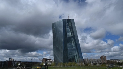 Die Europäische Zentralbank (EZB) steuert bei ihrer Sitzung an diesem Donnerstag auf eine weitere Zinserhöhung zu. (Foto: Arne Dedert/dpa)