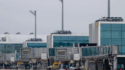 Bei dem Unfall am Münchner Flughafen waren keine weiteren Menschen zu Schaden gekommen. (Archivbild) (Foto: Peter Kneffel/dpa)