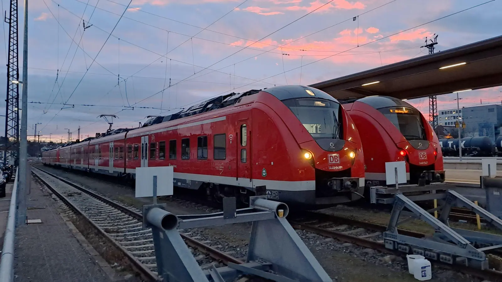 Die S-Bahn Nürnberg fährt beispielsweise den Bahnhof Ansbach schon an. Schon bald könnte ihr Netz in Westmittelfranken deutlich dichter werden. (Foto: Johannes Hirschlach)