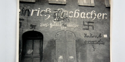 In und um Ansbach, hier eine Aufnahme aus Leutershausen, kam es während der NS-Diktatur schon früh zu Judenprogromen. (Foto: Privatarchiv Schmaus)