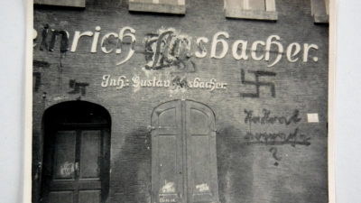 In und um Ansbach, hier eine Aufnahme aus Leutershausen, kam es während der NS-Diktatur schon früh zu Judenprogromen. (Foto: Privatarchiv Schmaus)