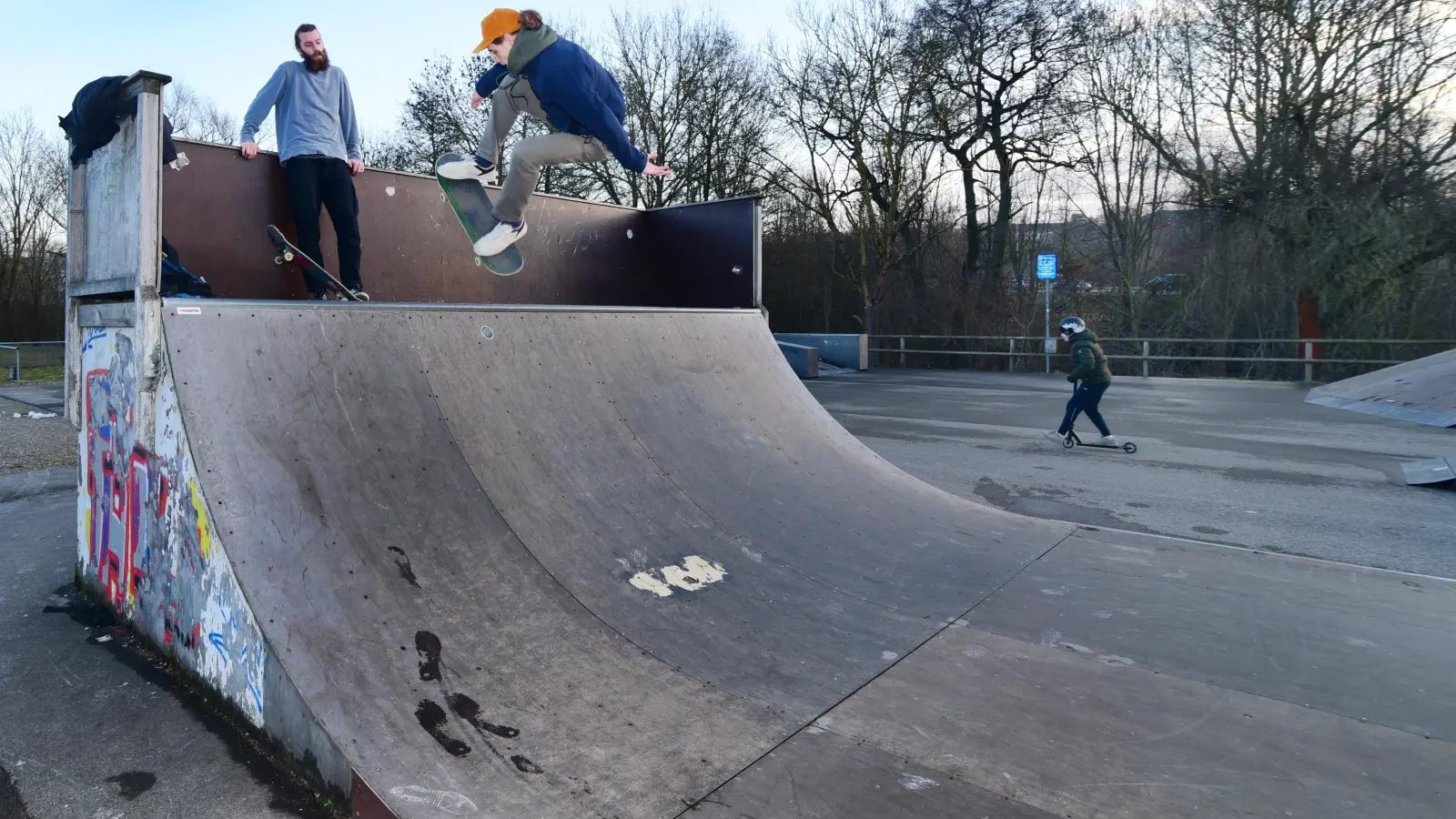 Bislang haben die Skater in Ansbach am ehemaligen Messegelände ihre Heimat. Die Anlage ist aber schon lange nicht mehr zeitgemäß, ein Umzug wird seit mehreren Jahren gewünscht. Der Erfüllung dieses Wunsches ist man jetzt einen Schritt nähergekommen. (Archivbild: Jim Albright)