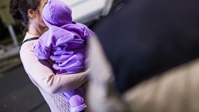 Für Frauen gelten unter der Taliban-Herrschaft große Freiheitsbeschränkungen. (Archivfoto) (Foto: Moritz Frankenberg/dpa)