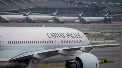 Der Flug war unterwegs von der US-Stadt Boston nach Hongkong. (Symbolbild) (Foto: Vernon Yuen/AP/dpa)