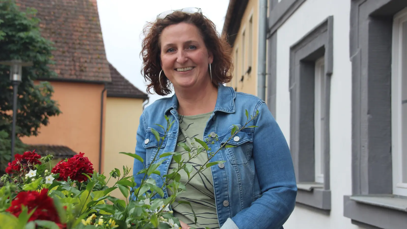 Sie ist froh, wenn die Doppelbelastung ein Ende findet: Seit Anfang Mai geht Diana Fichtner ihrem Beruf als Fachlehrerin nach und führt die Geschäfte der Stadt Ornbau. (Foto: Robert Maurer)