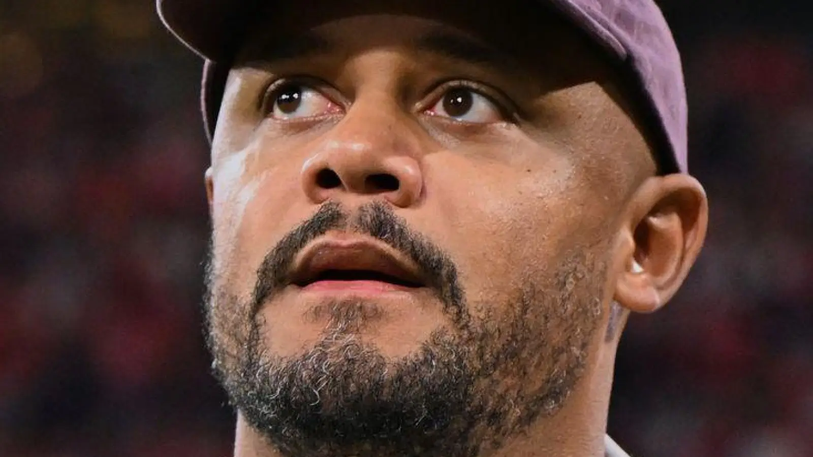 Hofft auf einen guten Start nach den Länderspielen: Bayern-Trainer Kompany. (Archivbild) (Foto: Sven Hoppe/dpa)