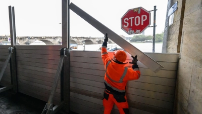 Hochwasser in Sachsen: Es werden hohe Wasserstände in Sachsen erwartet.  (Foto: Robert Michael/dpa)