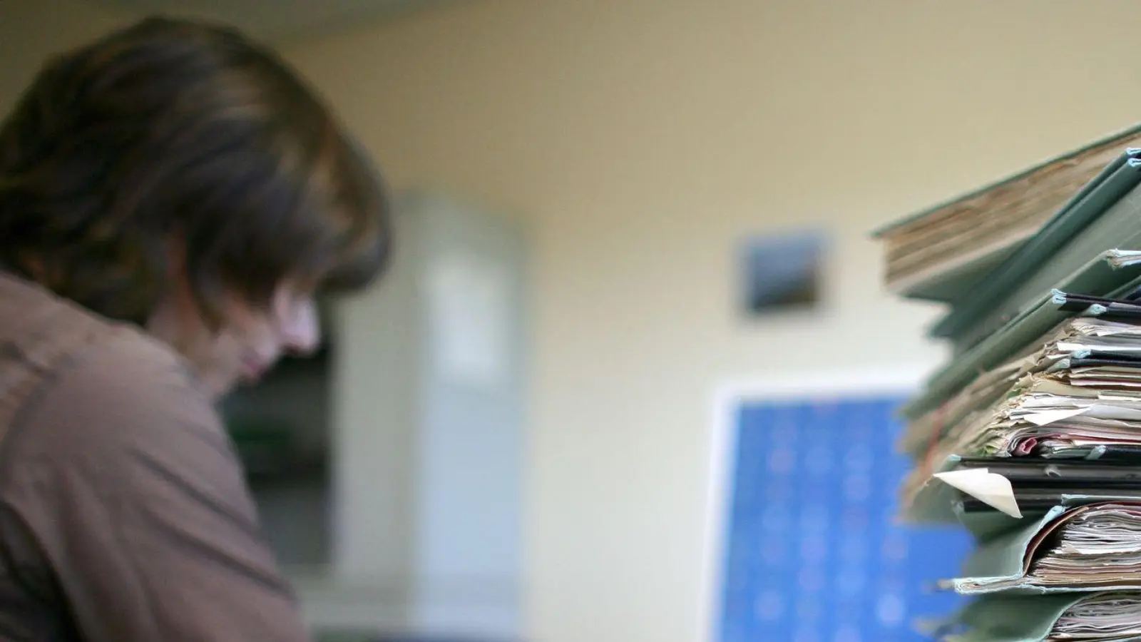 100 staatliche Vorschriften und Auflagen für die Kommunen sollen in Bayern wegfallen. (Symbolbild) (Foto: Patrick Pleul/dpa)