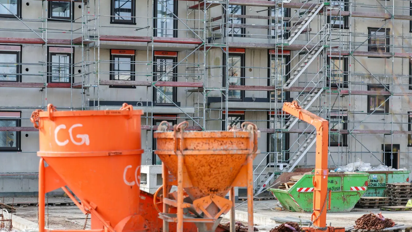 Bauleitverfahren sollen künftig viel flotter werden. (Symbolbild) (Foto: Jan Woitas/dpa)