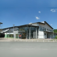 Die aus Sicht der Verwaltung „verbaute” Dachkonstruktion der ThG-Sporthalle birgt ein Einspar-Potenzial von knapp 950.000 Euro. (Foto: Winfried Vennemann)