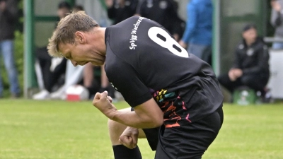 So jubelt ein echter Torjäger. Wo und für wen? Man wird sehen. (Foto: Martin Rügner)