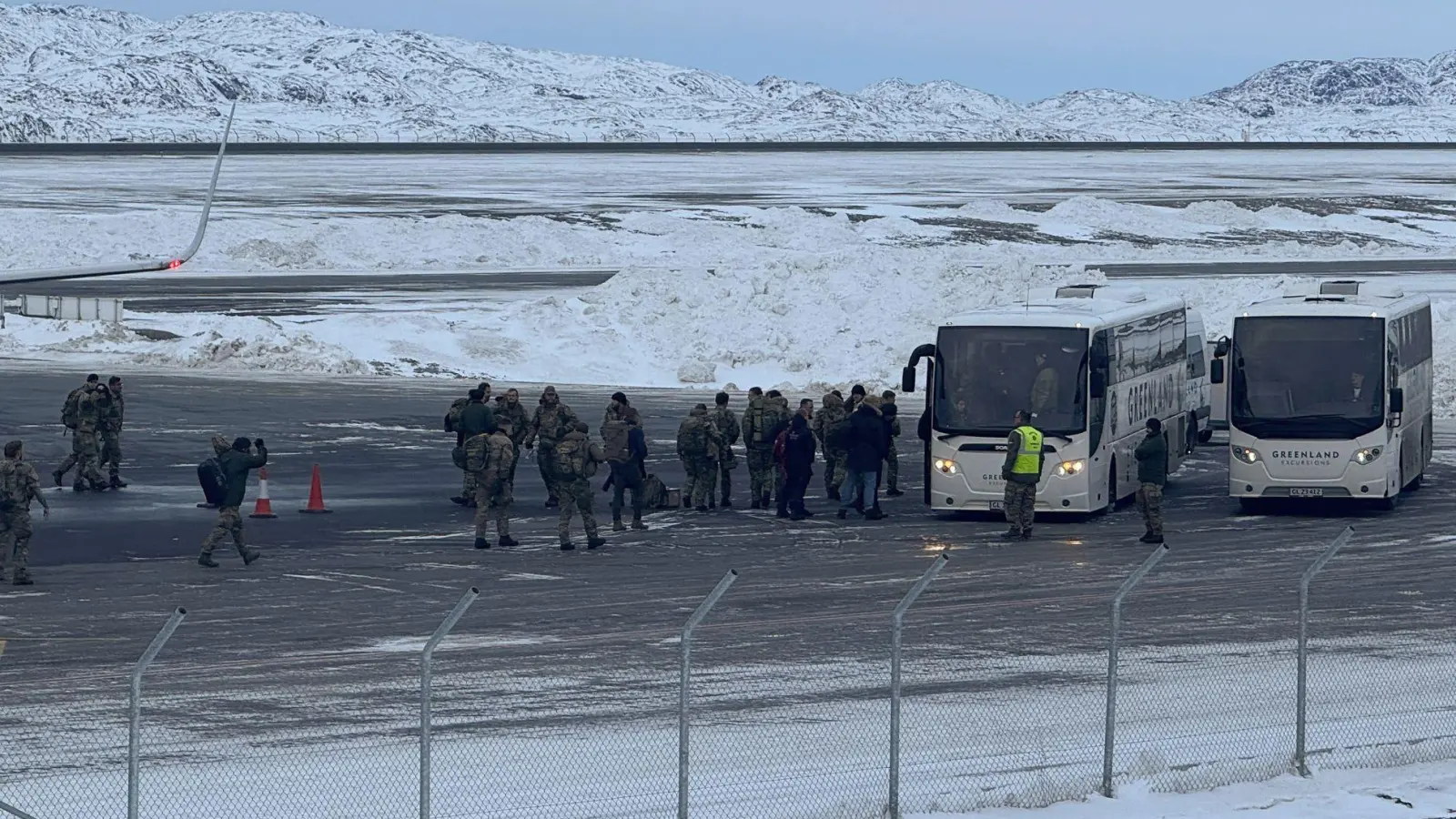 Erst am Freitag angekommen: Die Bundeswehr hat ihr Erkundungsteam aus Grönland wieder abgezogen. (Foto: Julia Wäschenbach/dpa)