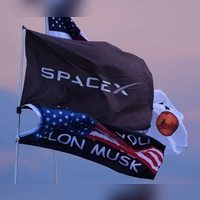 SpaceX und Tesla prüfen einen Zusammenschluss. (Archivbild) (Foto: Eric Gay/AP/dpa)