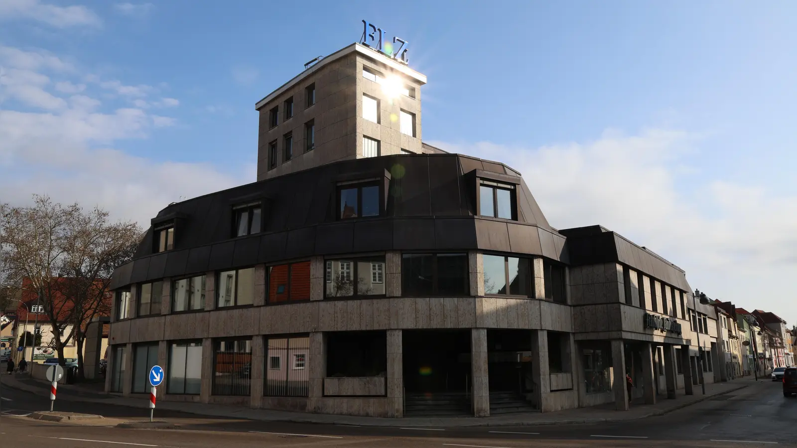 Am Wahlabend laufen in der FLZ-Zentrale in Ansbach die Fäden für die Online-Berichterstattung zusammen. (Foto: Johannes Hirschlach)