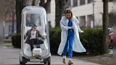 Hilfsmittel für krebskranke Kinder. (Foto: Hannes P. Albert/dpa)