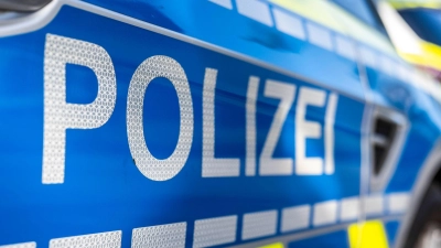 Die Polizei untersucht einen tödlichen Traktorunfall bei Wangen im Allgäu. (Symbolbild) (Foto: David Inderlied/dpa)
