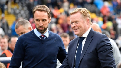 Treffen im EM-Halbfinale aufeinander: Englands Trainer Gareth Southgate (l) und Oranje-Coach Ronald Koeman. (Foto: Martin Meissner/AP/dpa)