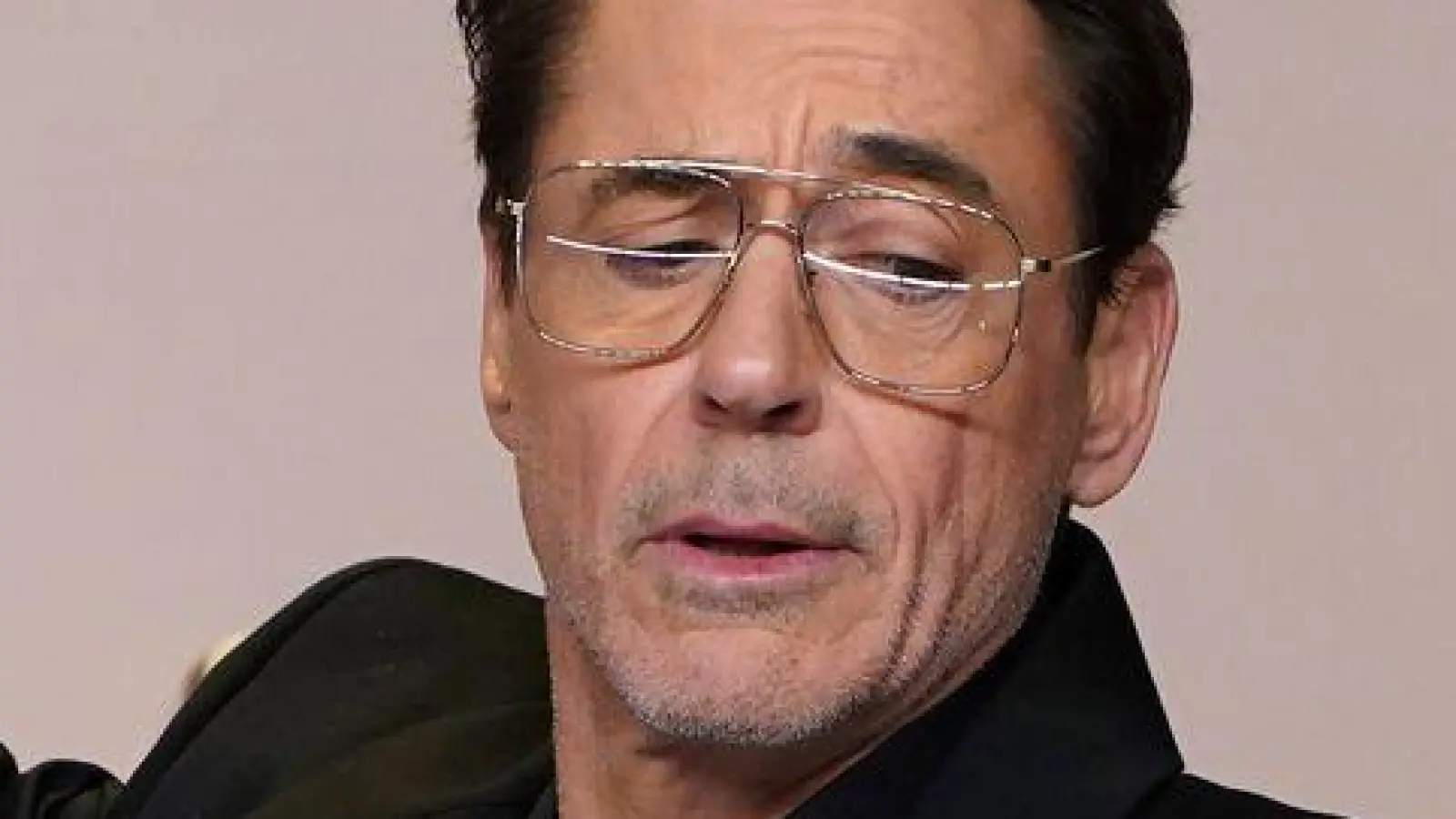 Der Schauspieler Robert Downey Jr. ist auch beim neuen „Avengers“-Film wieder dabei, für den nun der erste Trailer veröffentlicht wurde. (Archivbild) (Foto: Jordan Strauss/Invision via AP/dpa)